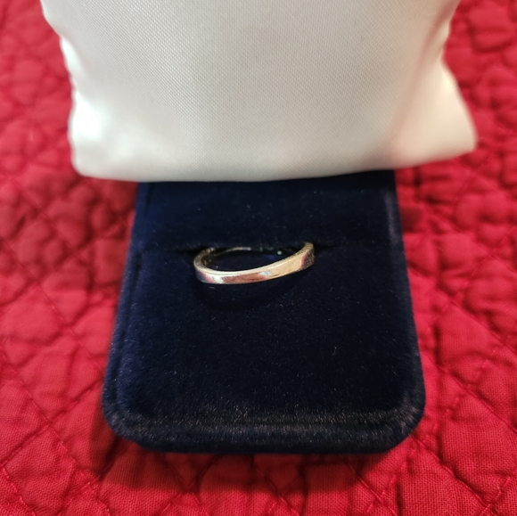 Lady Remington Silver Tone and 3 Clear Crystal Stones Ring Size 7 - Picture 2 of 7